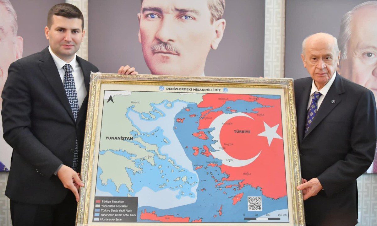 Σε... άλλο επίπεδο το πήγε η Τουρκία πλέον, καθώς μετά τα νησιά του Αιγαίου «έβαψε στα κόκκινα» και την ολόκληρη την Κρήτη! Χάρτης ντροπή.