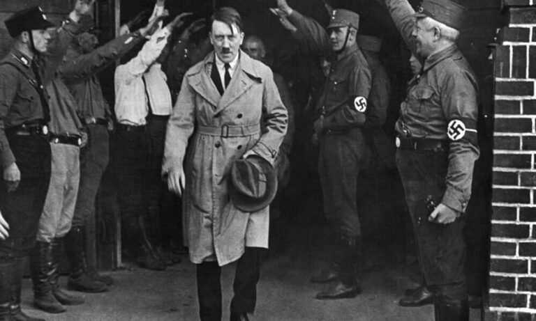 Το 1934 ο Αδόλφος Χίτλερ ήταν κυρίαρχος στη Γερμανία με τους Ναζί κι ετοιμαζόταν να «αιματοκυλίσει» τον κόσμο.