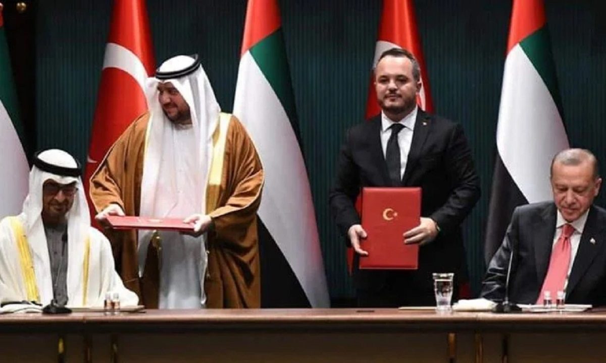 Τουρκία: Πώς Σαουδική Αραβία - Κατάρ - ΗΑΕ και Ρωσία προσπαθούν να σώσουν τον Ερντογάν