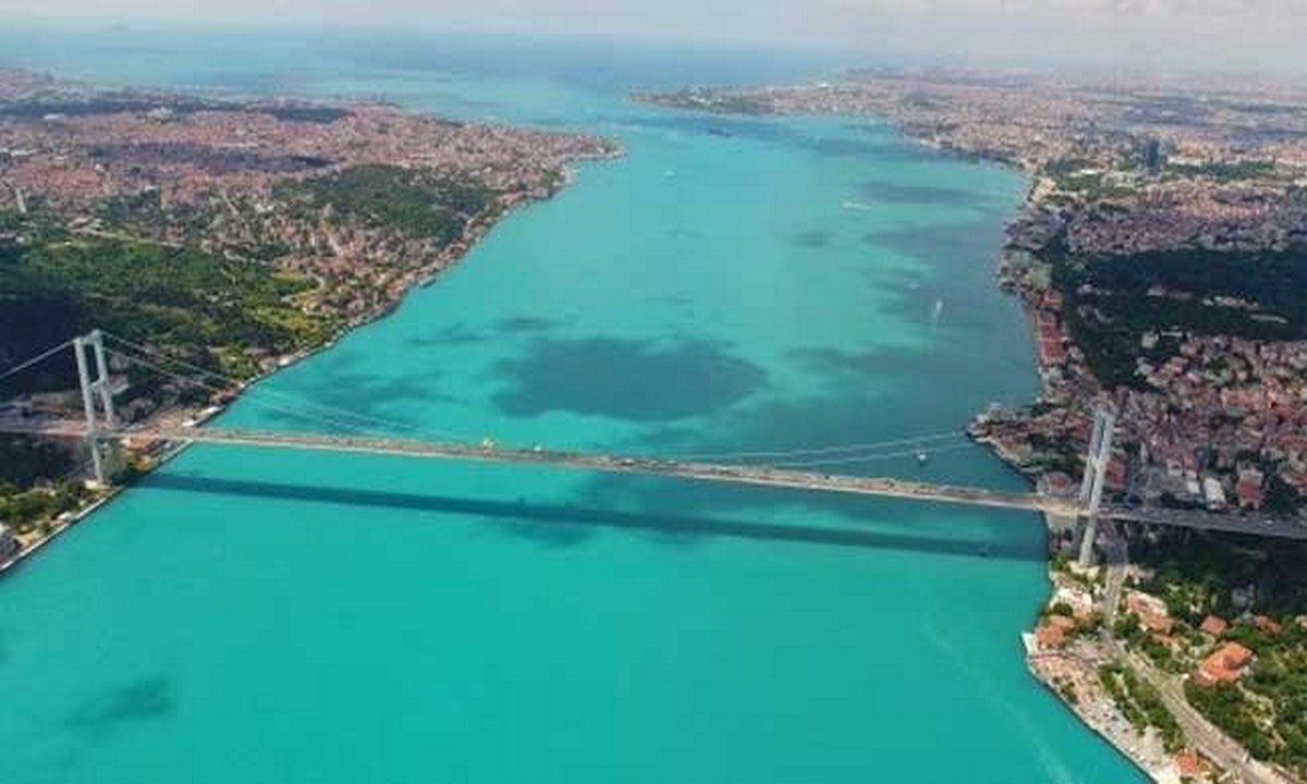 Τουρκία: Αυξάνει κατά 400% τα τέλη διέλευσης πλοίων στον Βόσπορο - Έξαλλοι οι Έλληνες εφοπλιστές