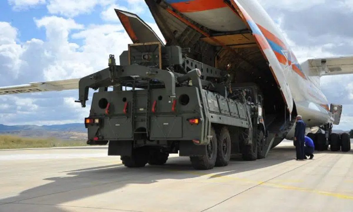 Ελληνοτουρκικά: Πάει να φέρει τα πάνω κάτω η Τουρκία - Δίνει τους S-400 στην Ουκρανία;