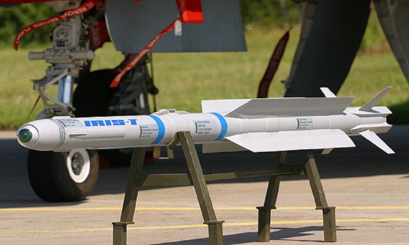 IRIS-T: Μυστήριο με τους 350 πυραύλους που φαίνεται πως έχει η Ελλάδα ενώ θεωρητικά δεν έχει