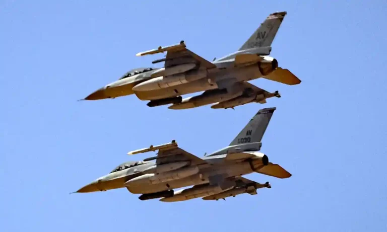Τόσο καιρό θα χρειαζόταν οι Αμερικανοί για να εκπαιδεύσουν τους Ουκρανούς να πετάξουν το F-16