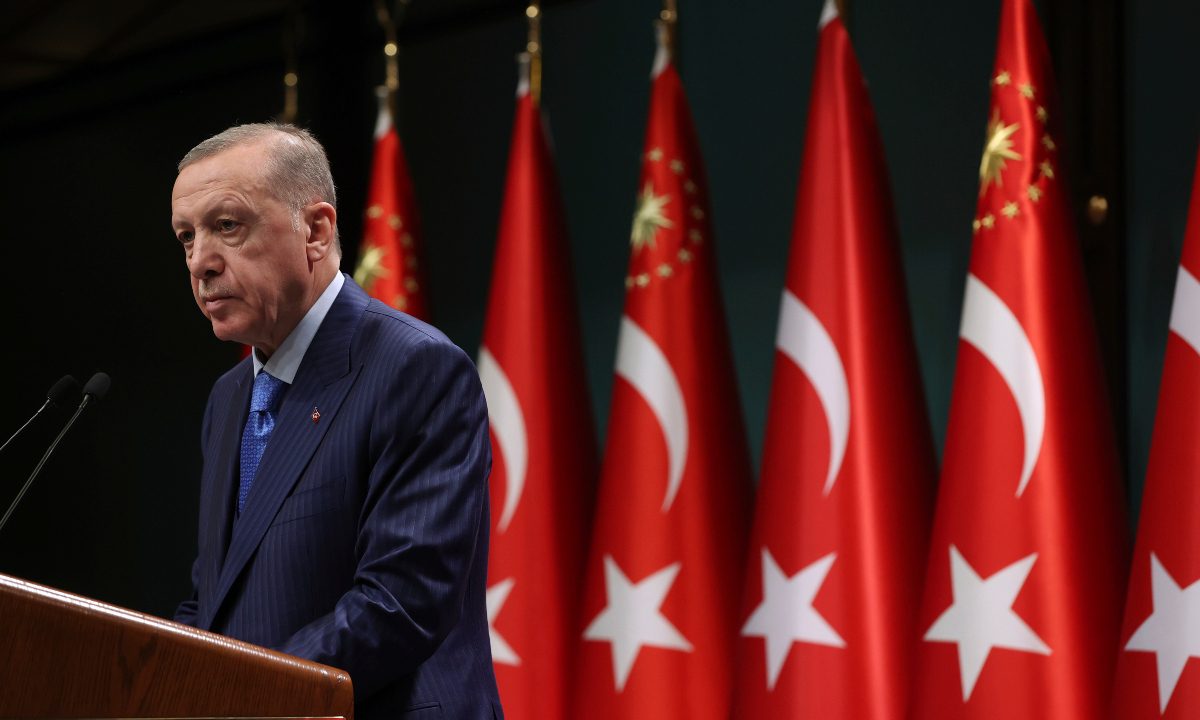 Τουρκία: Το νέο υπουργικό συμβούλιο που επέλεξε ο Ρετζέπ Ταγίπ Ερντογάν, δεν επηρεάζει τις ελληνοτουρκικές σχέσεις. Τι λέει καθηγητής ΣέρμποςΤουρκία: Το νέο υπουργικό συμβούλιο που επέλεξε ο Ρετζέπ Ταγίπ Ερντογάν, δεν επηρεάζει τις ελληνοτουρκικές σχέσεις. Τι λέει καθηγητής Σέρμπος
