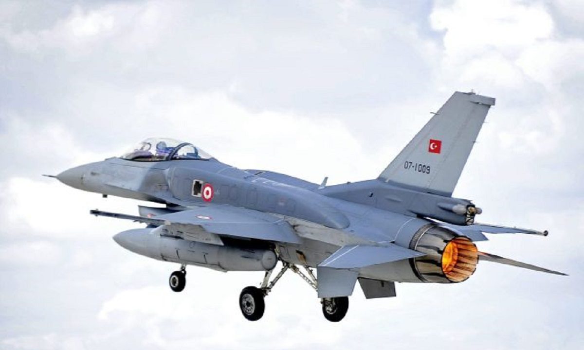 Η Ελλάδα οδεύει να έχει τον πιο σύγχρονο στόλο F-16 στην Ευρώπη όταν η Τουρκία μετρά αν τις φτάνουν τα ανταλλακτικά στις αποθήκες