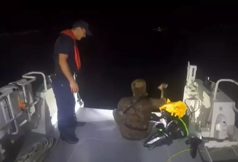 Συνελήφθη να προσπαθεί να φτάσει στο Καστελόριζο από την Τουρκία με θαλάσσιο σκούτερ