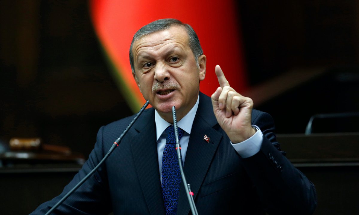 Σκληρή κριτική στον Ερντογάν - Θέλει να γίνει ισόβιος πρόεδρος στην Τουρκία