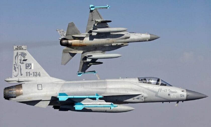 Τουρκία: Σκέφτεται το JF-17 «Thunder» Κίνας-Πακιστάν ως ενδιάμεση λύση;