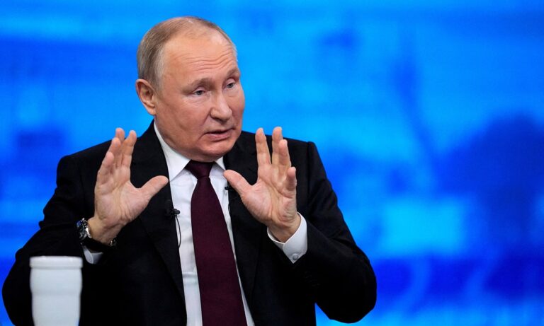 Ο Βλαντιμίρ Πούτιν απειλεί τη Δύση: Αν δοθούν F-16 στην Ουκρανία θα καταρρίπτονται