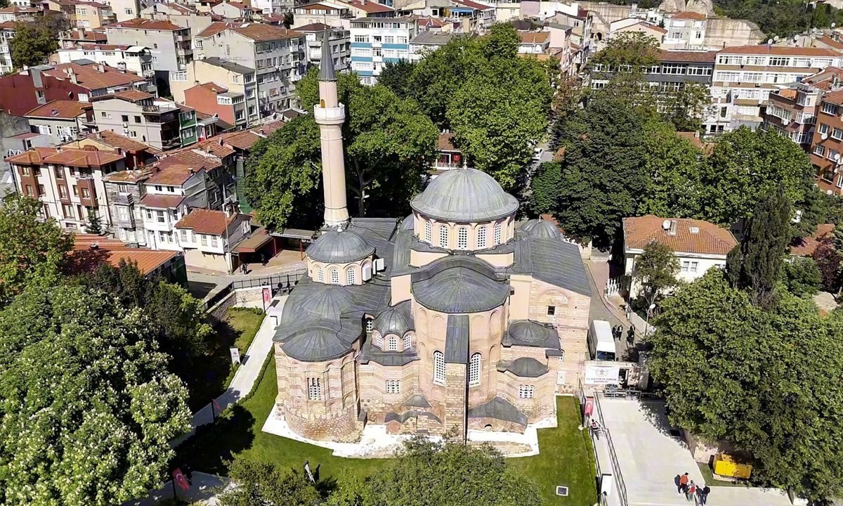 Οι Τούρκοι υμνούν τον Ερντογάν για την μετατροπή της Μονής της Χώρας σε τζαμί – «Ο Θεός να τον έχει καλά»