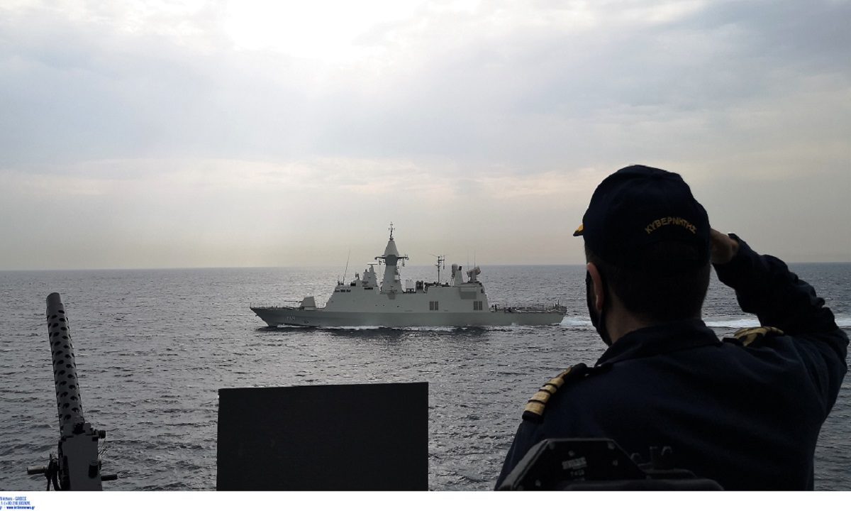 Φρεγάτες έξω από τη Λιβύη για… ξεκάρφωμα; Η κοροϊδία συνεχίζεται