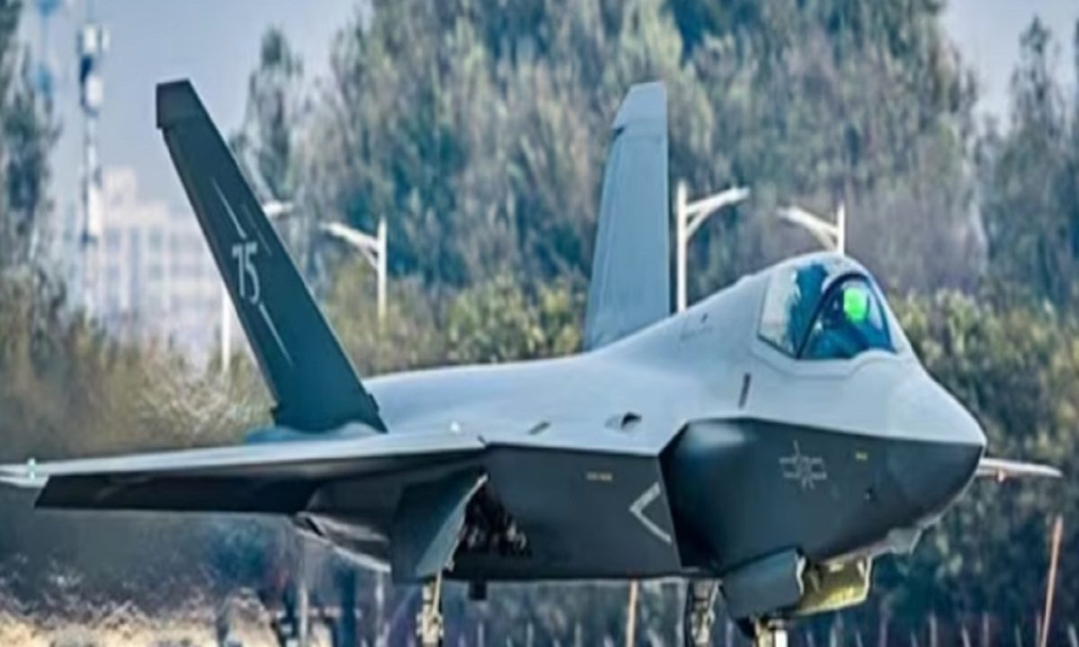 J-35 vs Rafale: Η νέα απειλή από Κίνα και Πακιστάν αλλάζει το παιχνίδι στον αέρα - Πόση κινέζικη τεχνολογία έχει πάρει η Τουρκία;