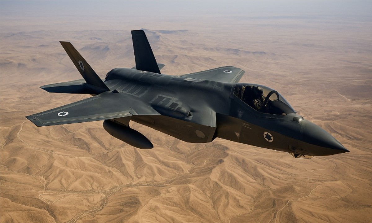 Τα F-35 Adir της Ισραήλ επιχείρησαν σε βάθος χιλιομέτρων στο Ιράν, πλήττοντας στρατηγικούς στόχους. Η ακτίνα δράσης, ο εξοπλισμός, το νόημα