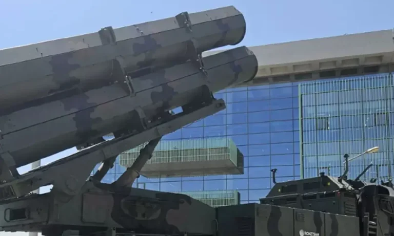 H Τουρκία επενδύει 7 δισ. δολάρια στο Steel Dome και λέει ότι μπορεί να καταστρέψει δέκα φορές την ελληνική Πολεμική Αεροπορία