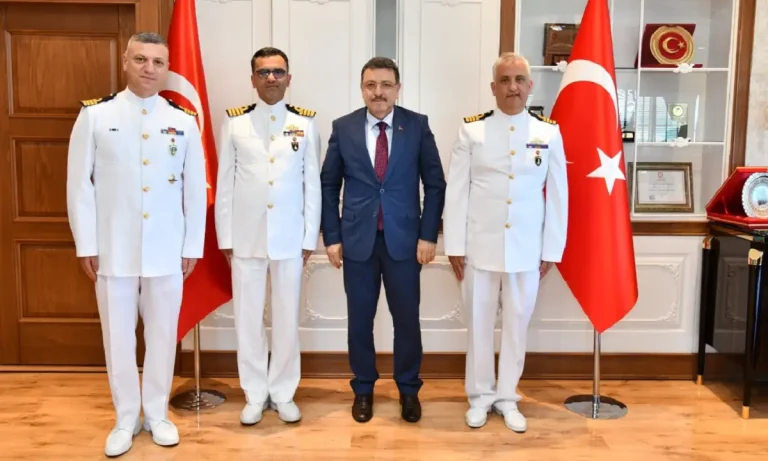 Viral: Φρεγάτα Λήμνος – Κεμάλ Ρέις: Που είναι τώρα ο Τούρκος πλοίαρχος της Κεμάλ Ρέις που επακούμβησε η Λήμνος