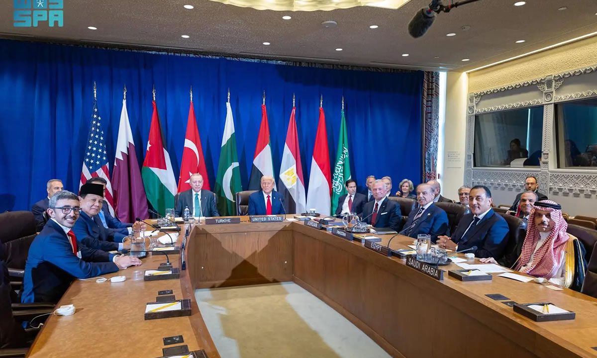 Η ΗΠΑ και συνολικά οκτώ κράτη-μέλη του Οργανισμού Ισλαμικής Συνεργασίας (ΟΙΣ) συμμετείχαν σε μια πολυμερή σύνοδο με κύριο θέμα τη Γάζα