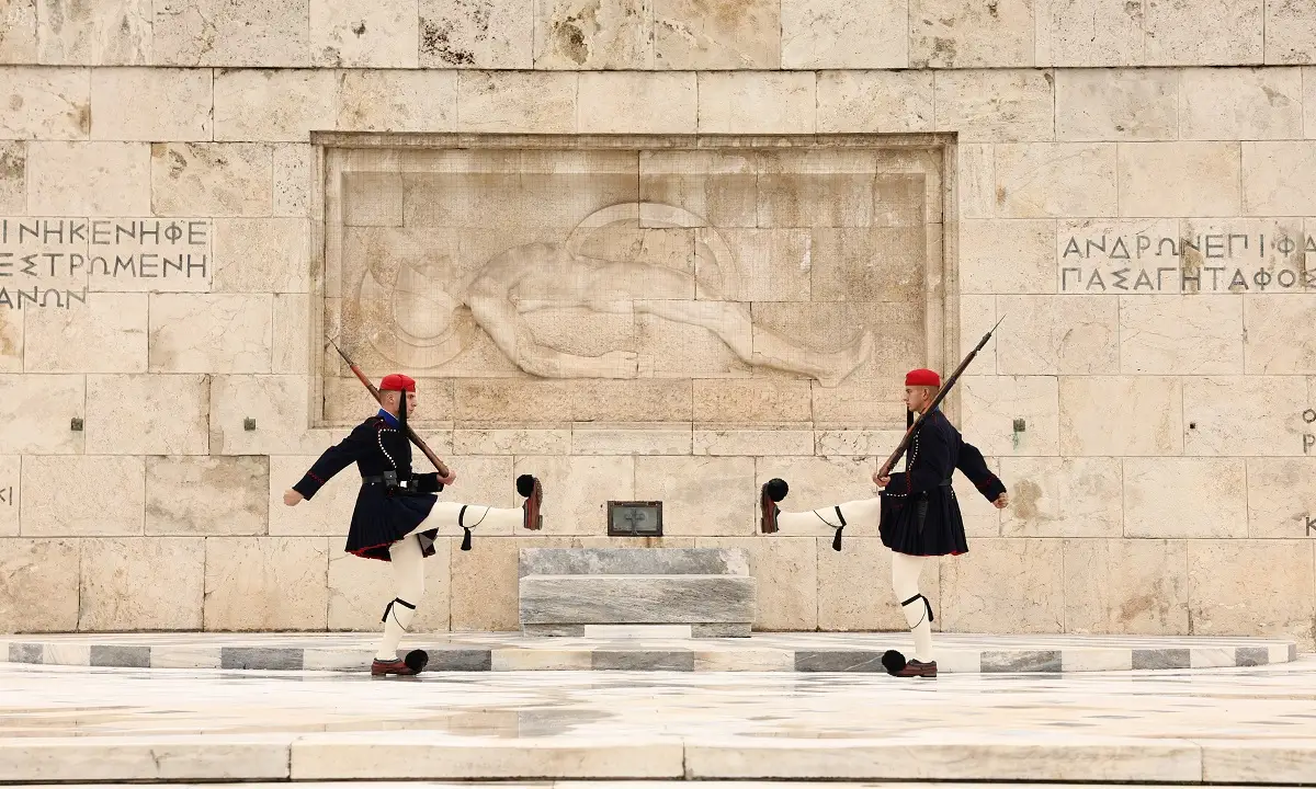 Νέα τροπολογία για την προστασία του Μνημείου του Άγνωστου Στρατιώτη