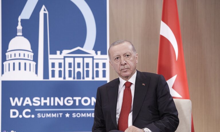 Τουρκία: Παράταση τριετίας για τη στρατιωτική παρουσία σε Συρία και Ιράκ