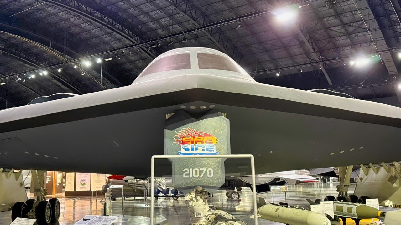 Βομβαρδιστικό stealth B-2 στο Μουσείο της USAF στις 19 Ιουλίου 2025. Πίστωση εικόνας: Harry J. Kazianis/National Security Journal.
