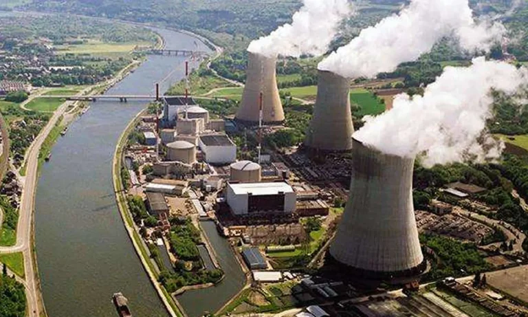 Συναγερμός στο Βέλγιο: Drones πάνω από τον πυρηνικό σταθμό του Ντουλ – «Κύμα» πτήσεων σε αεροδρόμια και βάσεις του ΝΑΤΟ