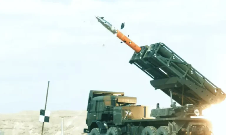 Η Ελλάδα επανενεργοποιεί τα PULS: Επιθετικά ισραηλινά όπλα στην «Ασπίδα του Αχιλλέα» και μεταφορά τεχνολογίας