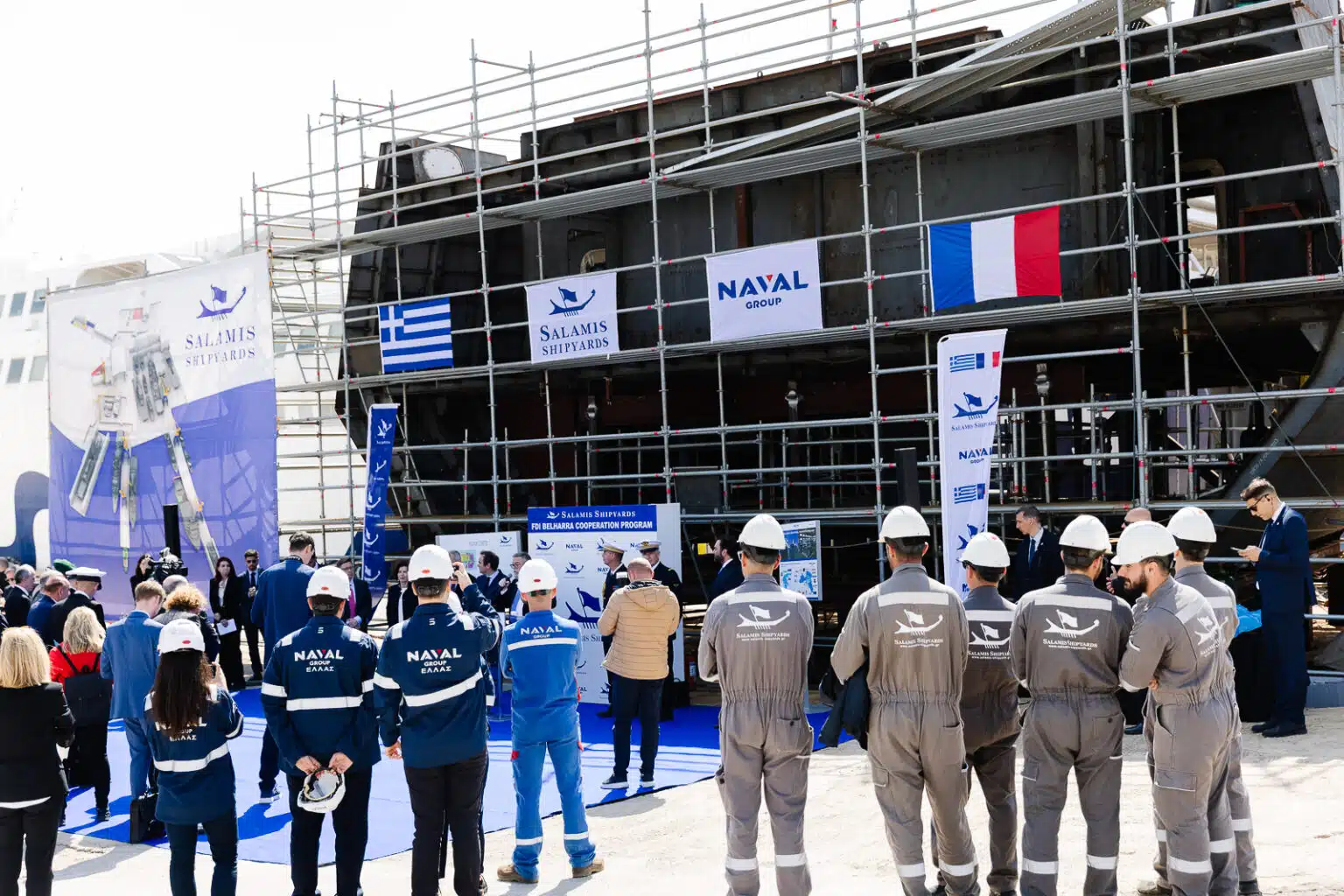 Επίσκεψη του Υπουργού Άμυνας της Γαλλικής Δημοκρατίας, κ. Sébastien Lecornu, στα Ναυπηγεία της Σαλαμίνας, όπου κατασκευάζονται μονάδες ΑΞΕ για τα ναυτικά της Ελλάδας και της Γαλλίας.