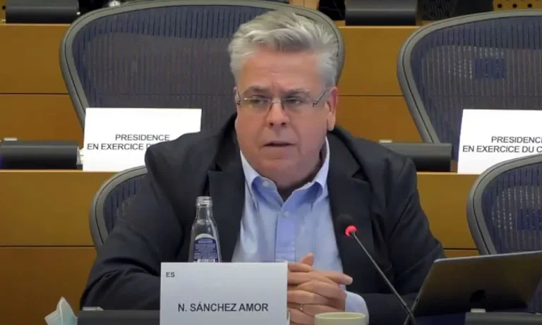 Κόλαφος ο Αμόρ για την Τουρκία: «Πλήρως παγωμένη η ένταξη στην ΕΕ» – Σφοδρή κριτική για «ρωσικό μοντέλο» και κατάρρευση του κράτους δικαίου