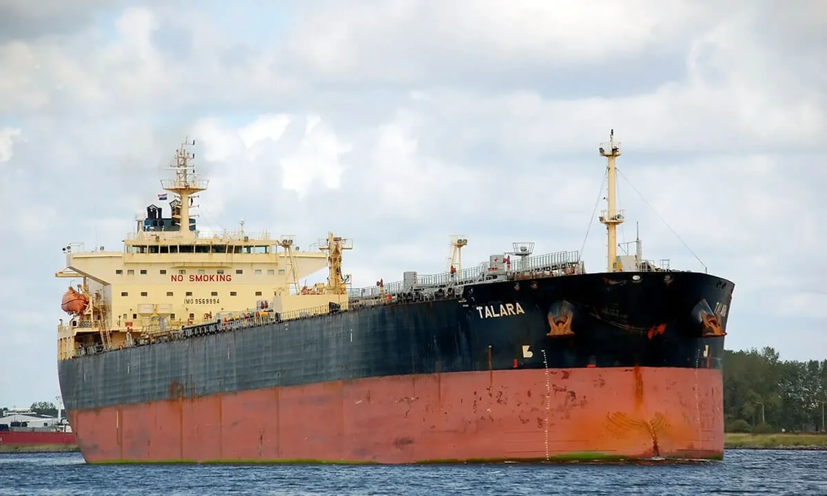 Το δεξαμενόπλοιο "Talara" με σημαία Νήσων Μάρσαλ, μεταφέροντας 30.000 τόνους πετροχημικών, οδηγήθηκε σε ιρανικό λιμάνι