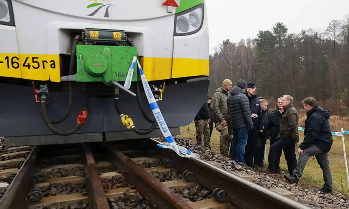 Σαμποτάζ στην Πολωνία: Έκρηξη σε σιδηροδρομική γραμμή