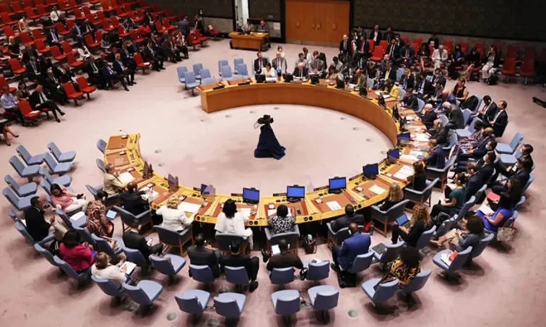 Γιατί η Ρωσία και η Κίνα απείχαν από την ψηφοφορία για το σχέδιο Τραμπ για τη Γάζα;