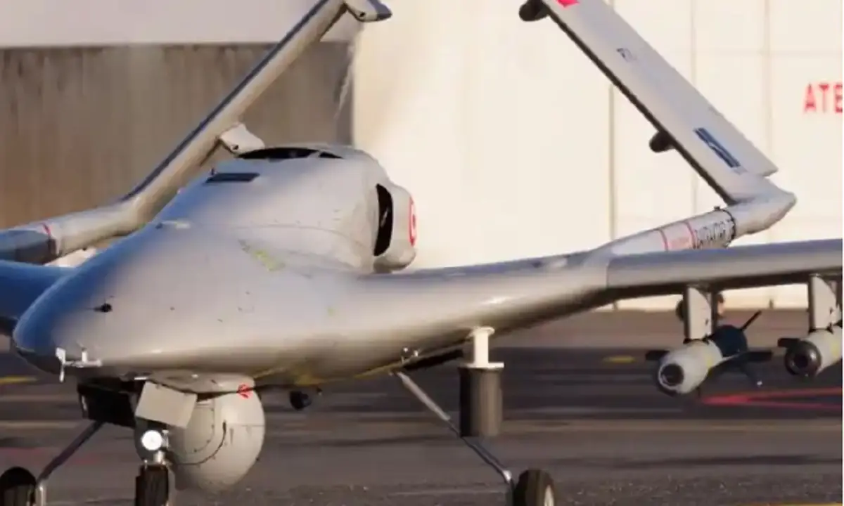 AKINCI με BOZOK και KAYI 30 - Το νέο μήνυμα της τουρκικής UAV ισχύος