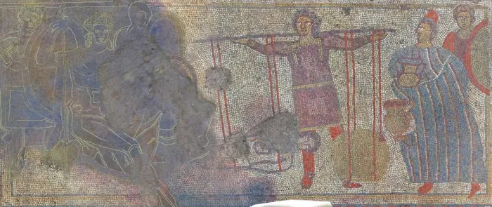 Ένα ψηφιδωτό πάνελ που απεικονίζει τον Πρίαμο, βασιλιά της Τροίας, να κρατά μια ζυγαριά με χρυσά σκεύη για να ζυγίζει τον γιο του Έκτορα.