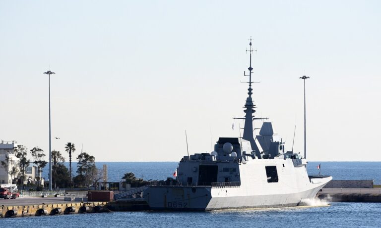 Αναβαθμίζεται η ναυτική βάση Μαρί με μόνιμη γαλλική παρουσία