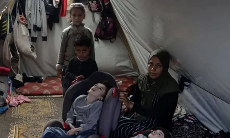 Γάζα: Η «κραυγή» του ΟΗΕ που σοκάρει – Λάσπη και πείνα απειλούν εκατομμύρια