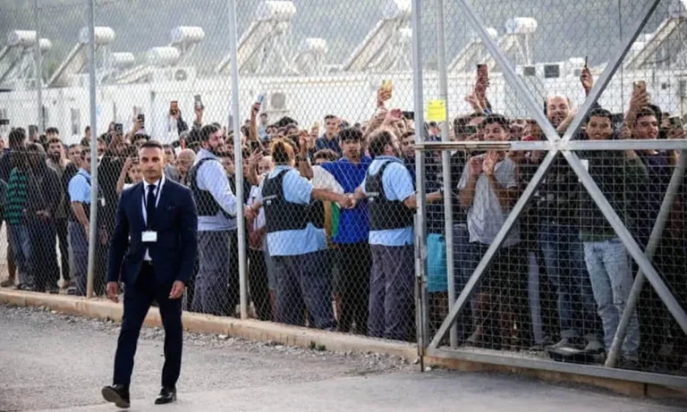 Μεταναστευτικό: Η συμφωνία που «παγώνει» 515.000 επιστροφές στην Ελλάδα