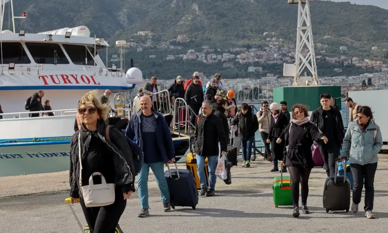 ΦΠΑ – έκπτωση σε 24 νησιά: Η Ελλάδα κάνει «άνοιγμα» στους Τούρκους, λέει ο Τύπος της Άγκυρας