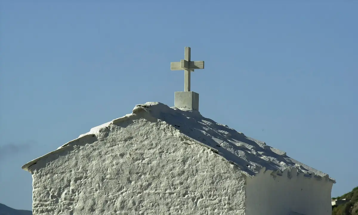 Tώρα οι Τούρκοι αντιδρούν γιατί τα ελληνικά νησιά στο Αιγαίο έχουν εκκλησίες και ιερείς